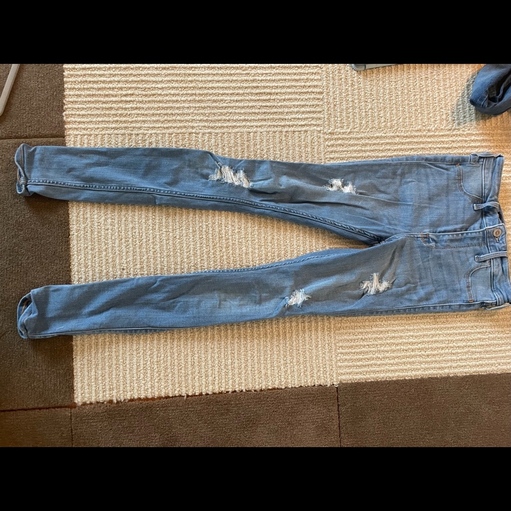 Hollister skinny ripped jeans